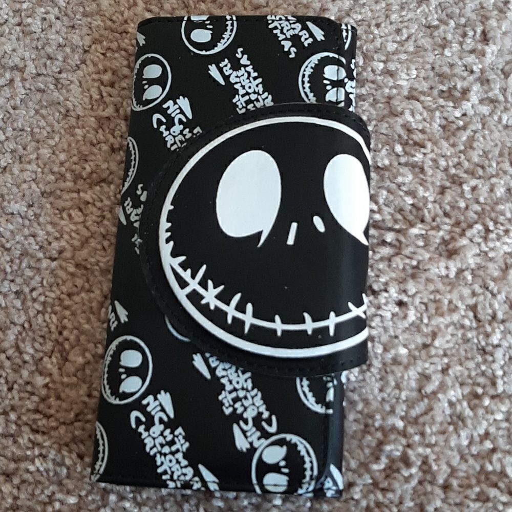 NWOT Nightmare Before Christmas black and white wallet.